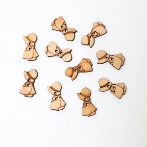 Set of 20 wooden buttons embellishment craft supplies sewing retro girl bonnet